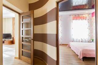 Апартаменты Апартаменты двухкомнатные с кондиционерами для 4-х Львов Апартаменты-39